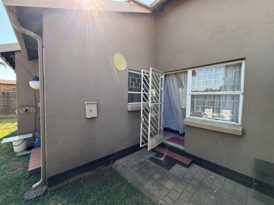 2 Bedroom Property for Sale in Pomona Gauteng