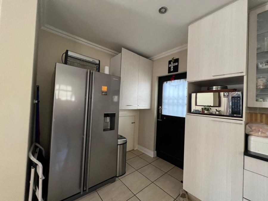 To Let 4 Bedroom Property for Rent in Morningside Gauteng