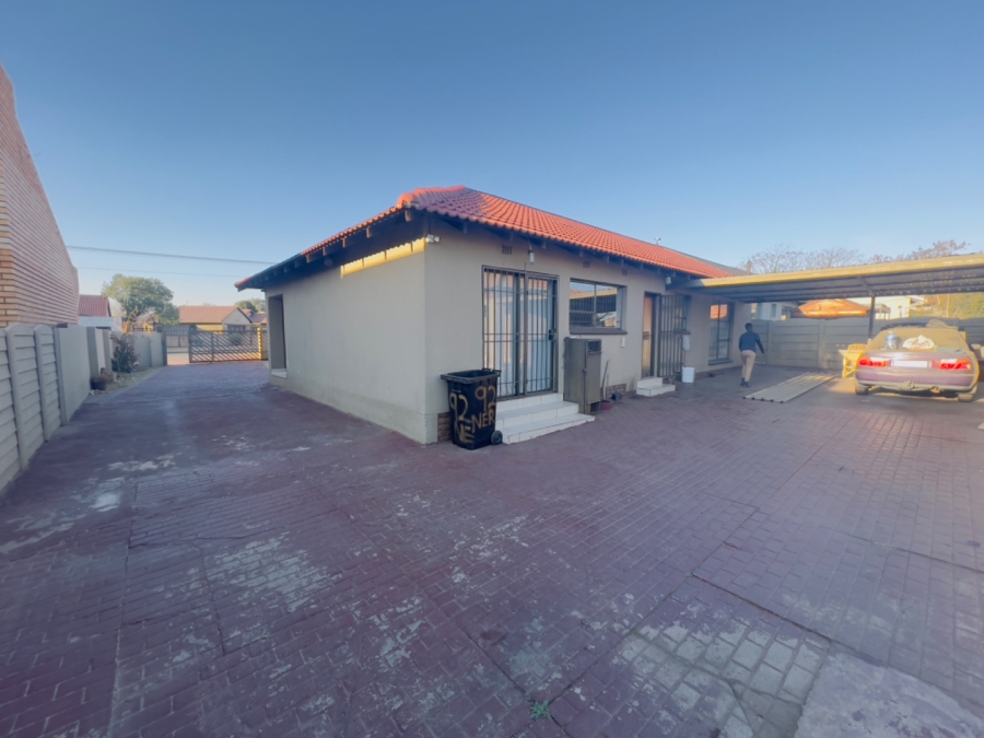 3 Bedroom Property for Sale in Leondale Gauteng