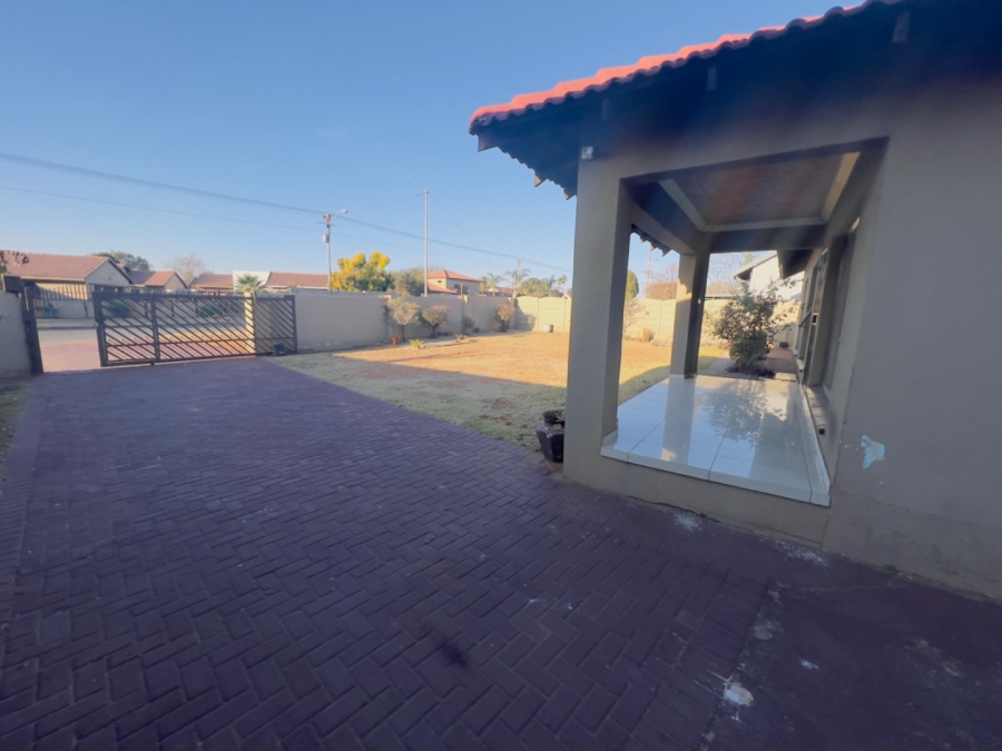 3 Bedroom Property for Sale in Leondale Gauteng