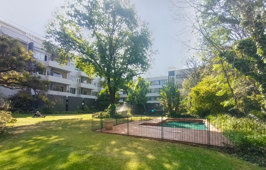 To Let 1 Bedroom Property for Rent in Illovo Gauteng