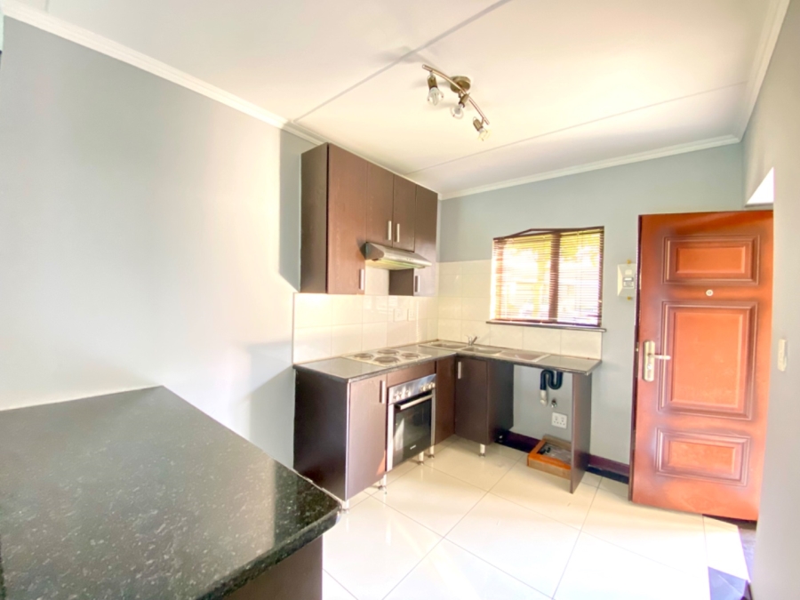 To Let 2 Bedroom Property for Rent in Noordwyk Gauteng