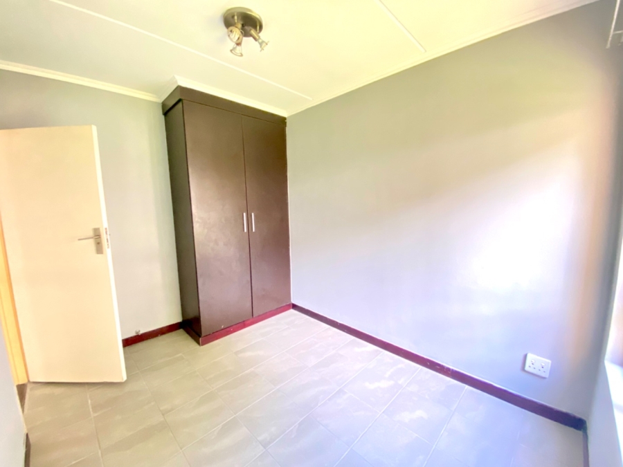 To Let 2 Bedroom Property for Rent in Noordwyk Gauteng