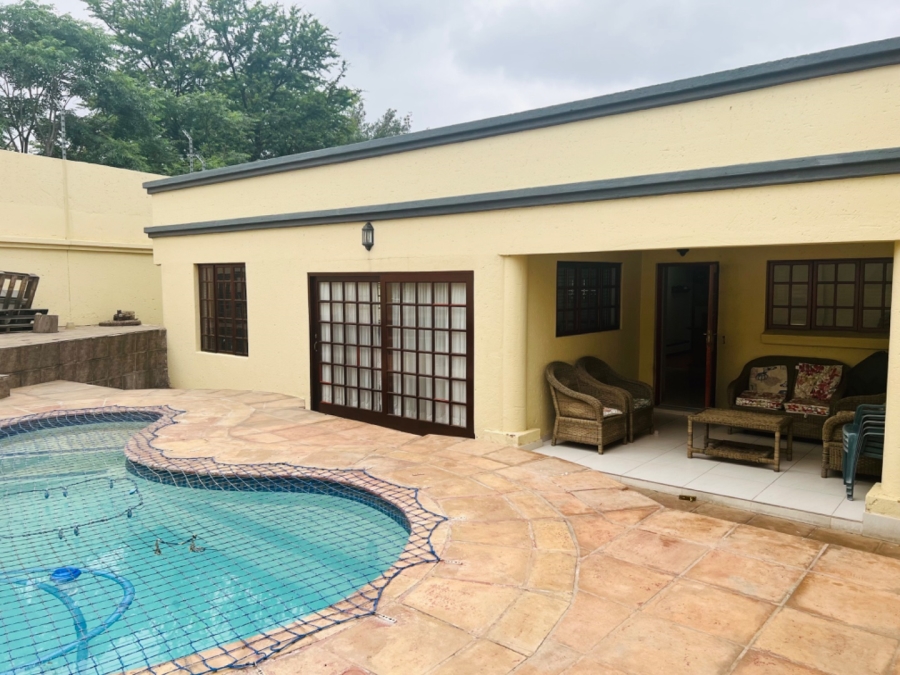 2 Bedroom Property for Sale in Halfway Gardens Gauteng