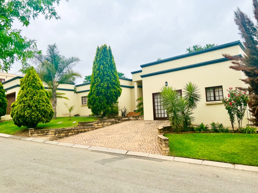 2 Bedroom Property for Sale in Halfway Gardens Gauteng