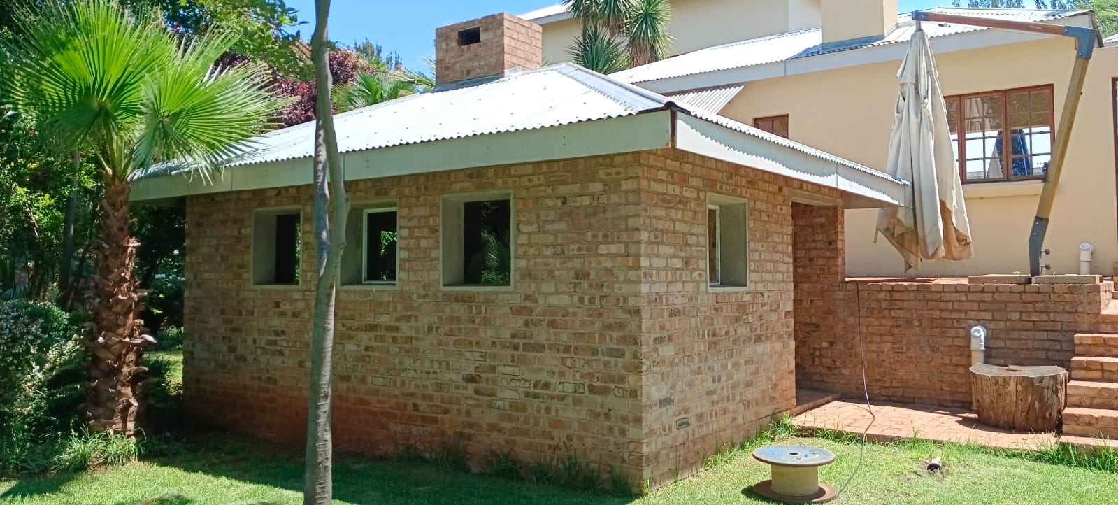 6 Bedroom Property for Sale in Bashewa A H Gauteng