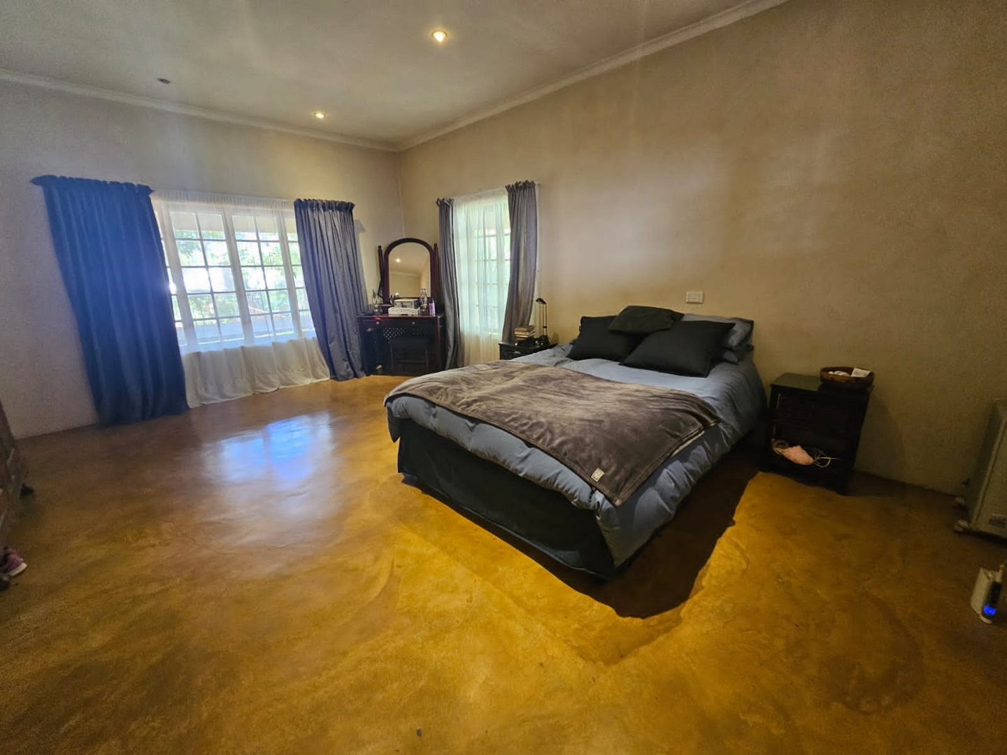 6 Bedroom Property for Sale in Bashewa A H Gauteng