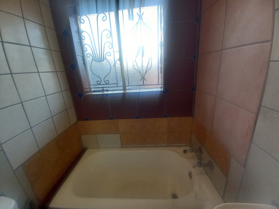 3 Bedroom Property for Sale in Alrapark Gauteng