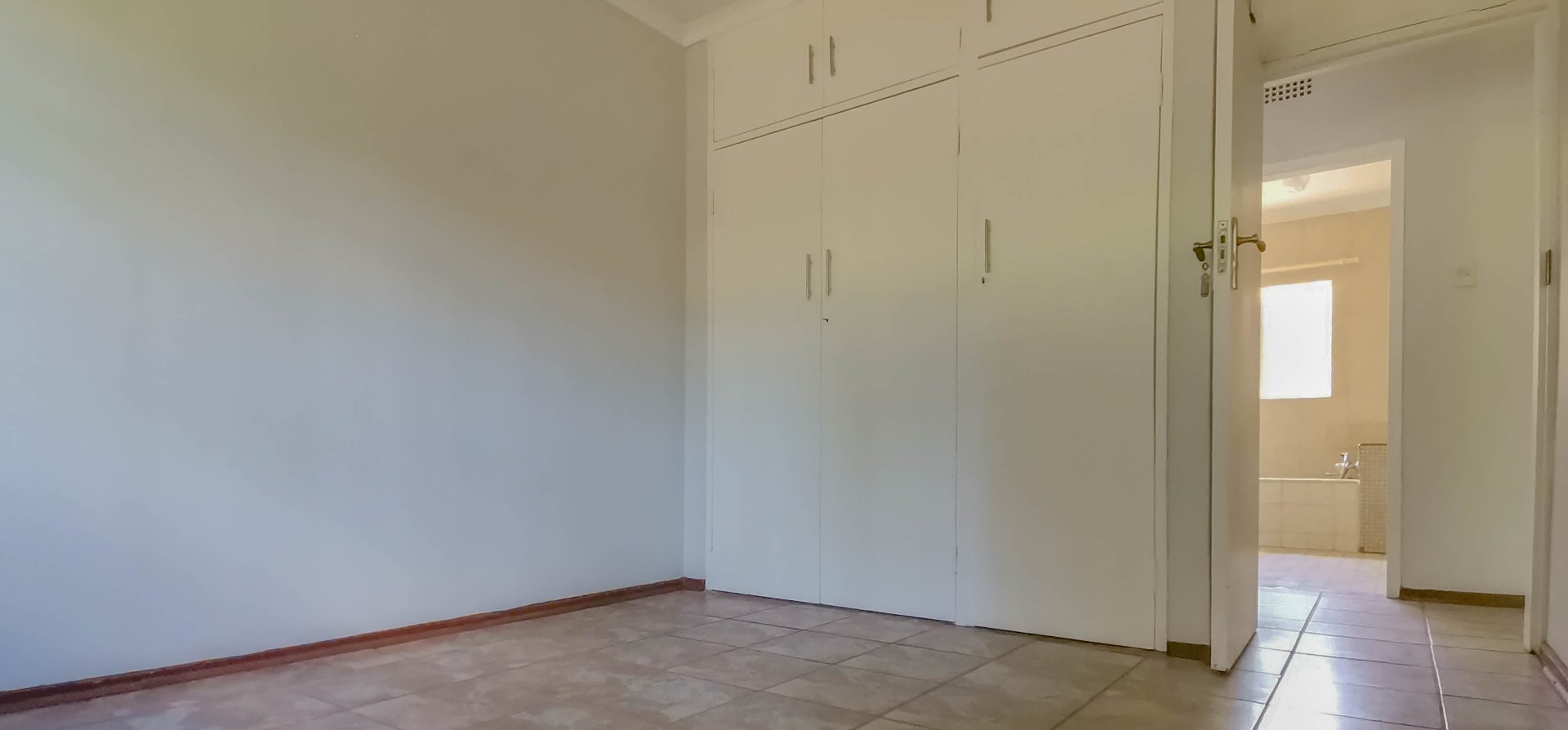 To Let 4 Bedroom Property for Rent in Roodekrans Gauteng