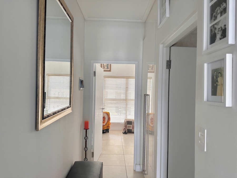 To Let 2 Bedroom Property for Rent in The Polofields Gauteng