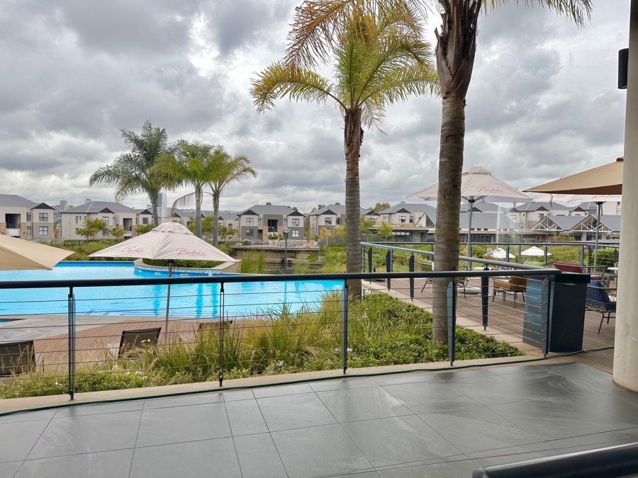 To Let 2 Bedroom Property for Rent in The Polofields Gauteng