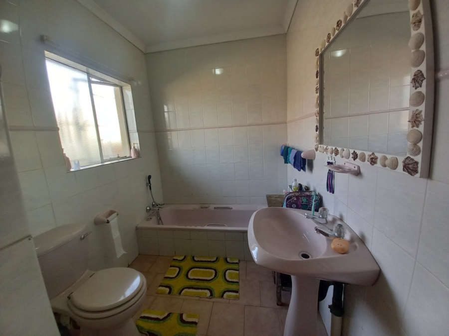 3 Bedroom Property for Sale in Alrapark Gauteng