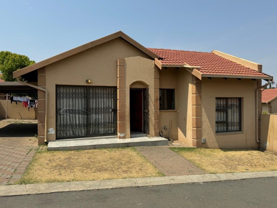 3 Bedroom Property for Sale in Birchleigh North Gauteng