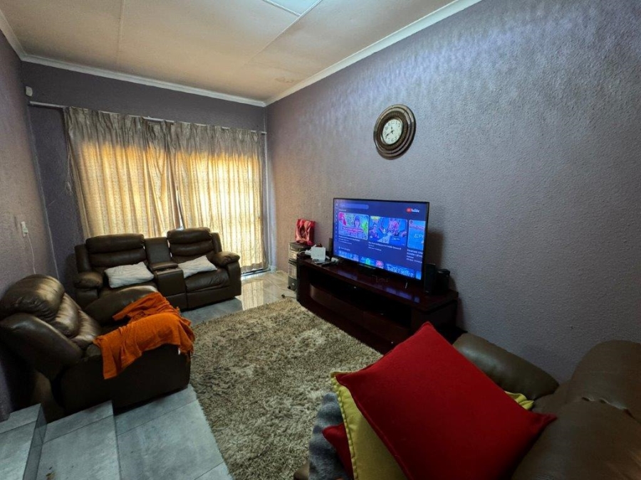 3 Bedroom Property for Sale in Birchleigh North Gauteng