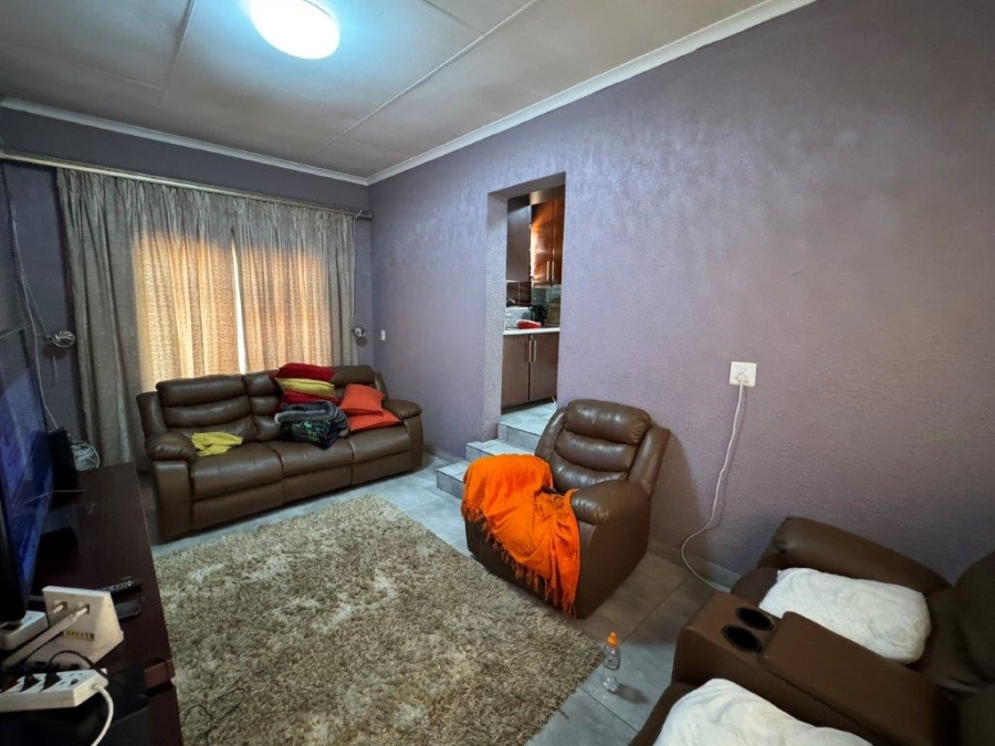 3 Bedroom Property for Sale in Birchleigh North Gauteng