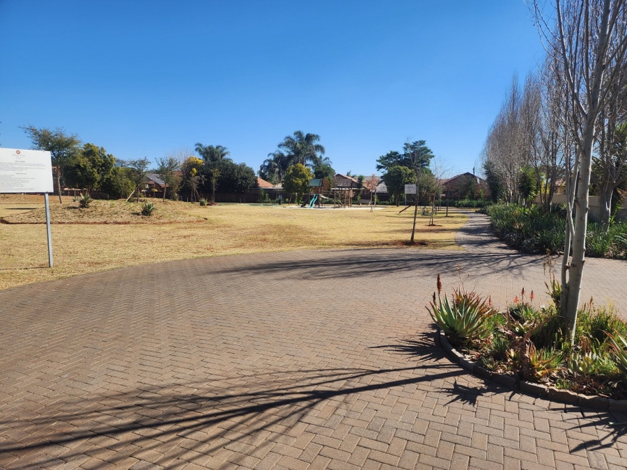 2 Bedroom Property for Sale in Wierda Crest Estate Gauteng