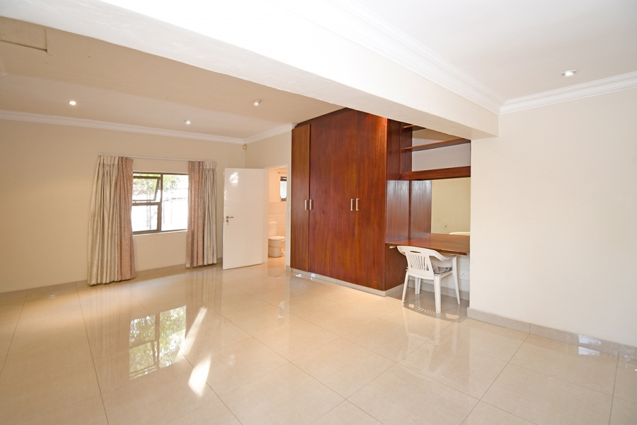 5 Bedroom Property for Sale in Bryanston Gauteng