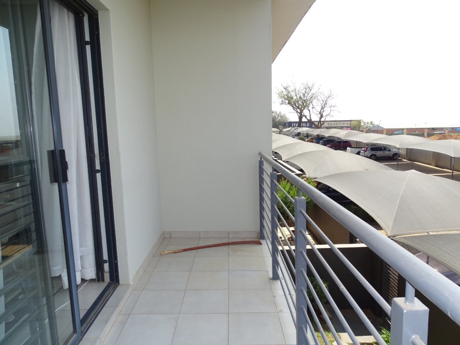 To Let 2 Bedroom Property for Rent in North Riding Gauteng