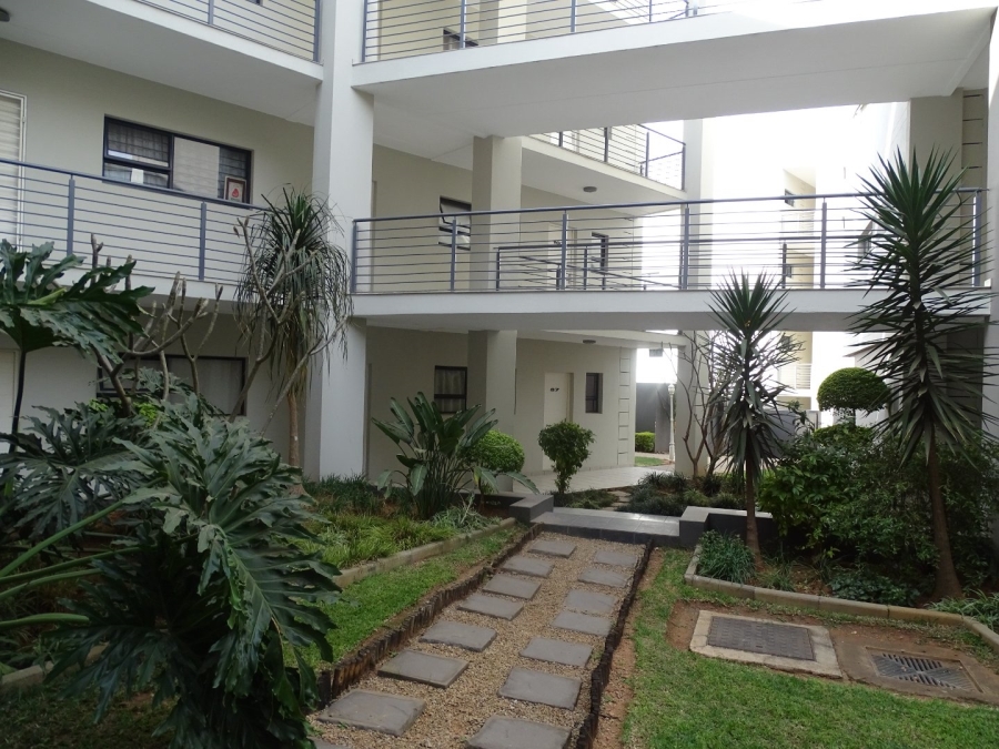 To Let 2 Bedroom Property for Rent in North Riding Gauteng