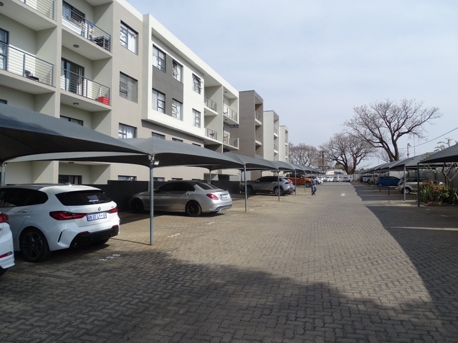 To Let 2 Bedroom Property for Rent in North Riding Gauteng