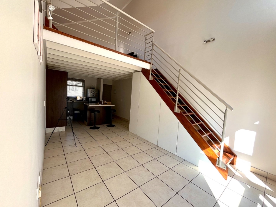 To Let 1 Bedroom Property for Rent in Fourways Gauteng