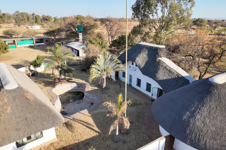 4 Bedroom Property for Sale in Grootvaly AH Gauteng