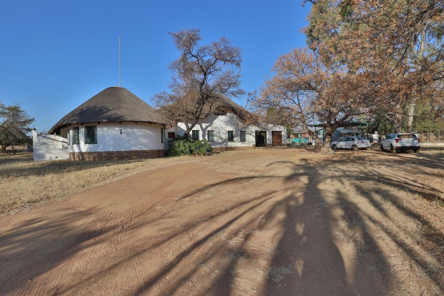 4 Bedroom Property for Sale in Grootvaly AH Gauteng