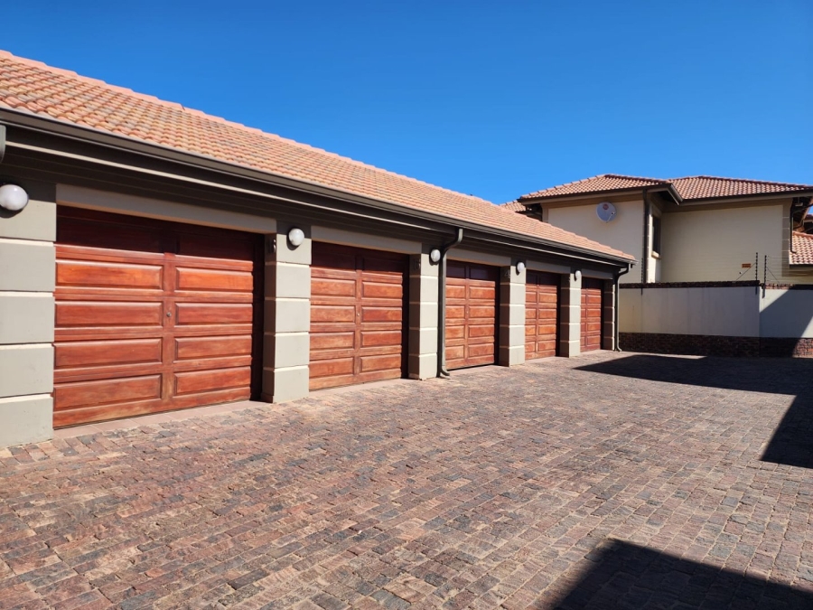 To Let 2 Bedroom Property for Rent in Comet Gauteng