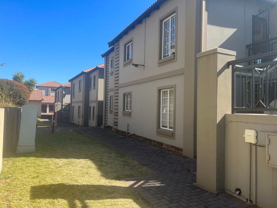 To Let 2 Bedroom Property for Rent in Bergbron Gauteng