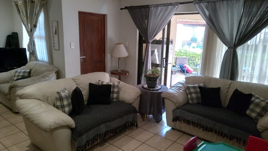 2 Bedroom Property for Sale in Ravenswood Gauteng