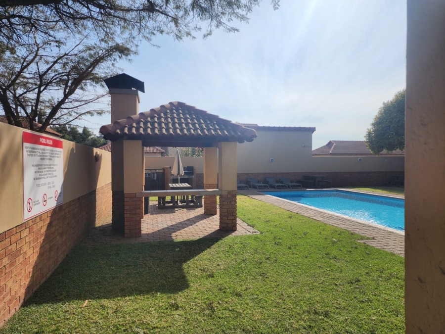 2 Bedroom Property for Sale in Ravenswood Gauteng