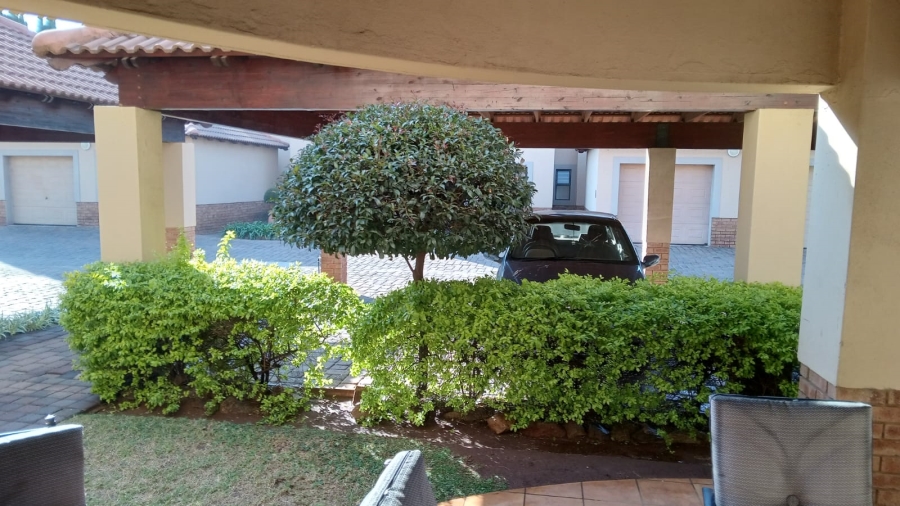 2 Bedroom Property for Sale in Ravenswood Gauteng