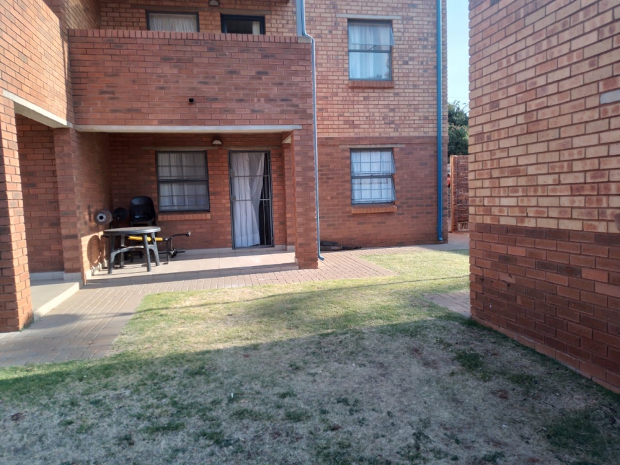 2 Bedroom Property for Sale in Chantelle Gauteng