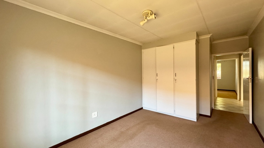 2 Bedroom Property for Sale in Clubview Gauteng