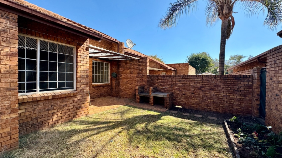 2 Bedroom Property for Sale in Clubview Gauteng