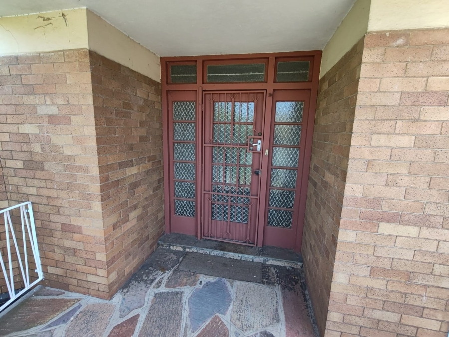 To Let 3 Bedroom Property for Rent in Florida Gauteng