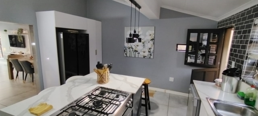 To Let 3 Bedroom Property for Rent in Sunninghill Gauteng