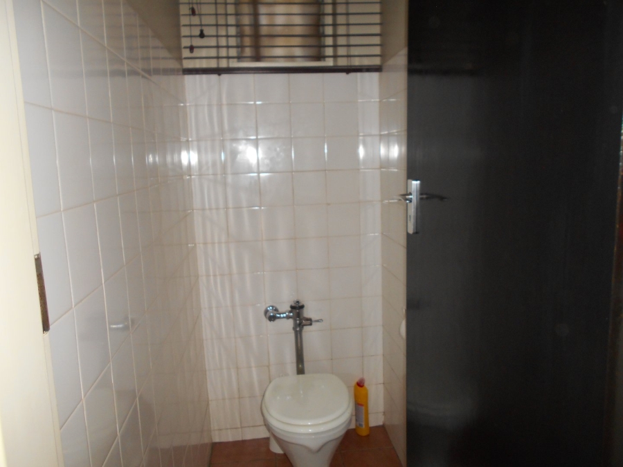 To Let 2 Bedroom Property for Rent in Groenkloof Gauteng