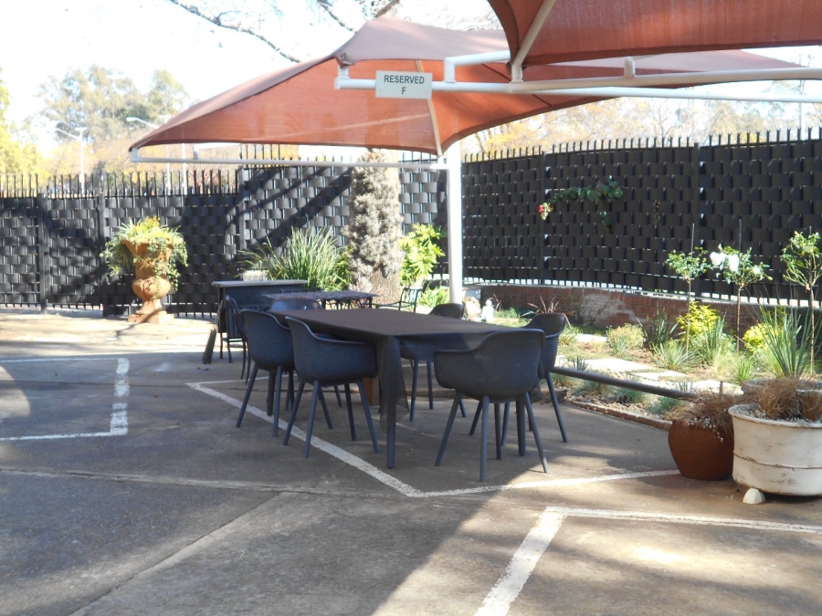 To Let 2 Bedroom Property for Rent in Groenkloof Gauteng