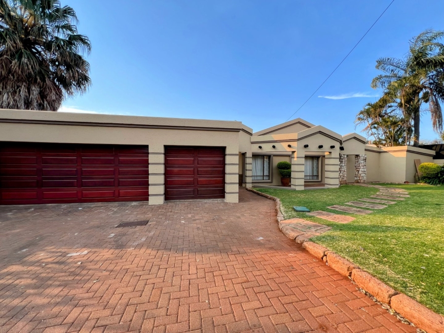 4 Bedroom Property for Sale in Sinoville Gauteng