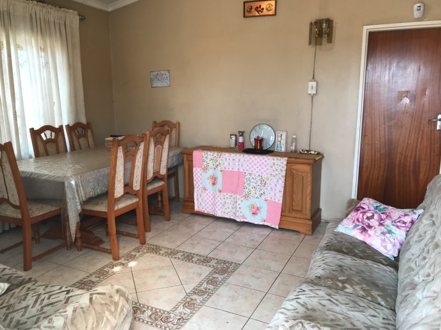 3 Bedroom Property for Sale in Lenasia Ext 11 Gauteng