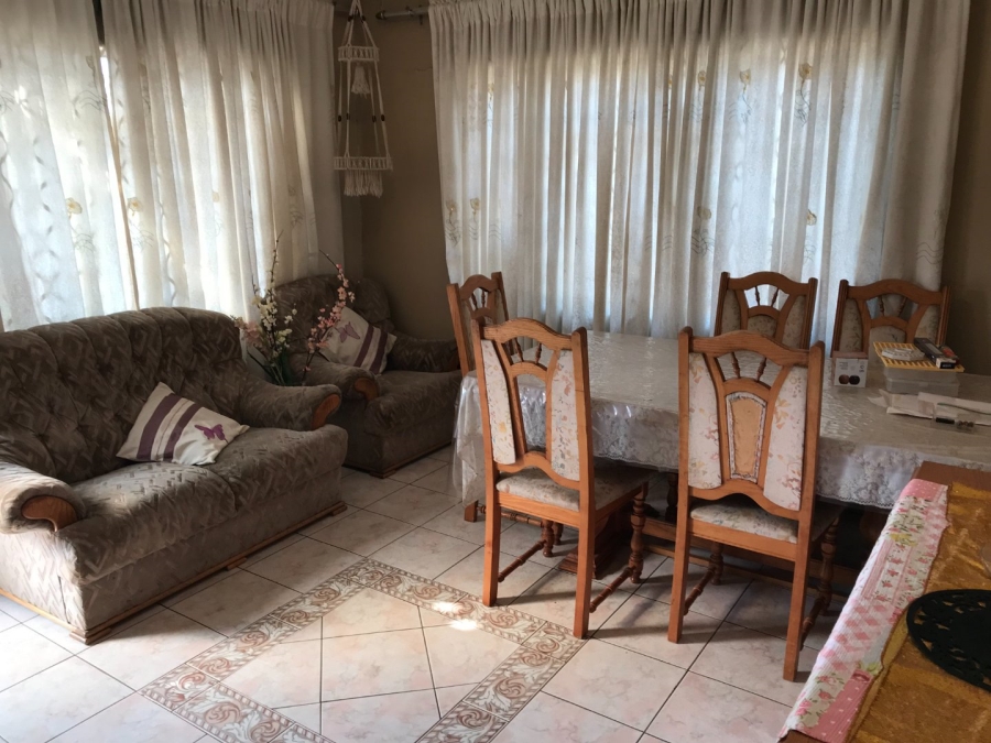 3 Bedroom Property for Sale in Lenasia Ext 11 Gauteng