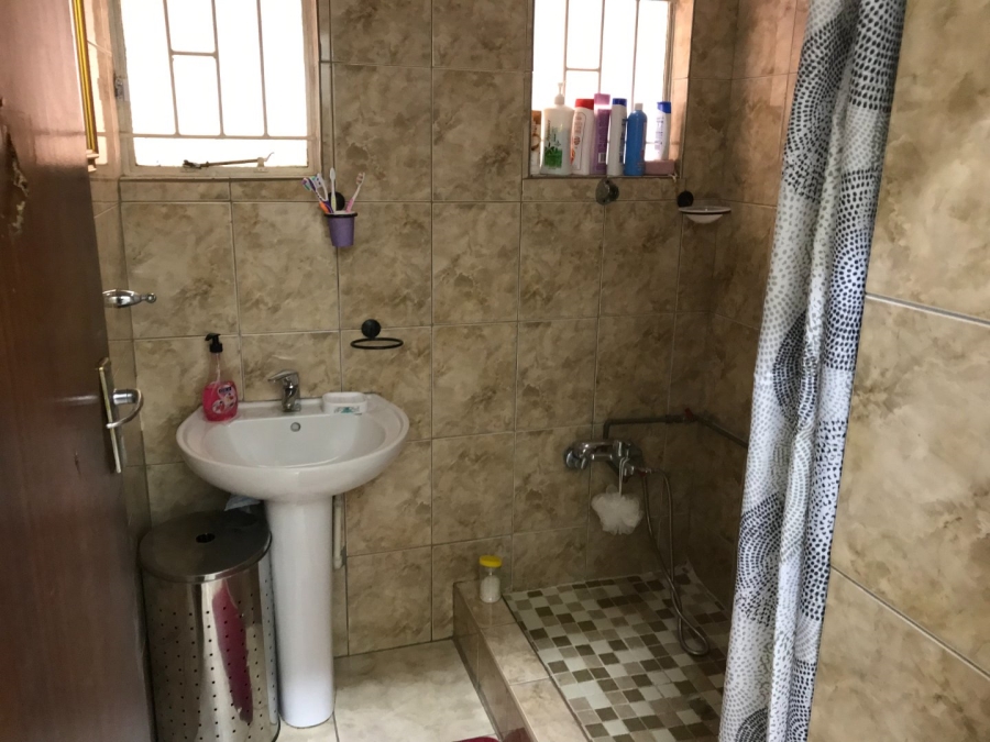 3 Bedroom Property for Sale in Lenasia Ext 11 Gauteng