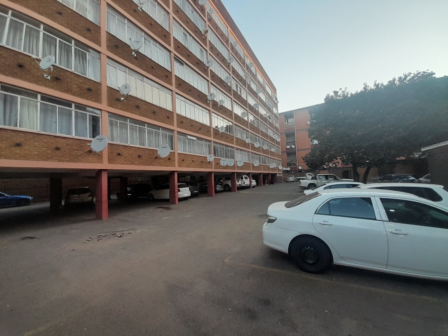 1 Bedroom Property for Sale in Pretoria Central Gauteng