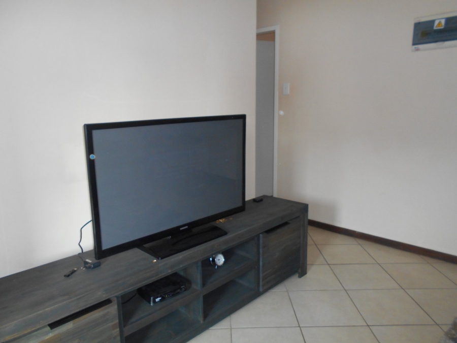 To Let 2 Bedroom Property for Rent in Monavoni Gauteng