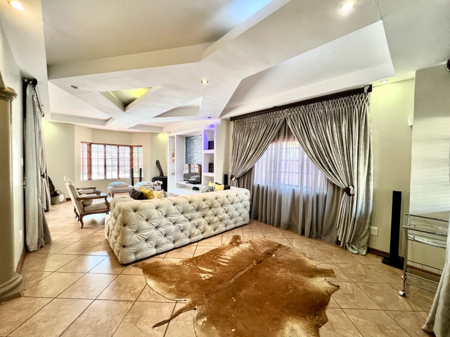 5 Bedroom Property for Sale in Irene Farm Villages Gauteng