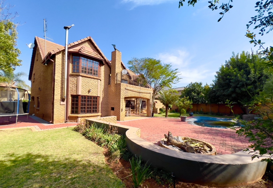 5 Bedroom Property for Sale in Irene Farm Villages Gauteng