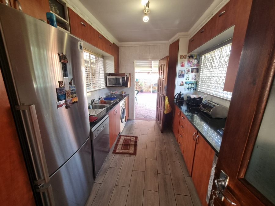 3 Bedroom Property for Sale in Bakerton Gauteng