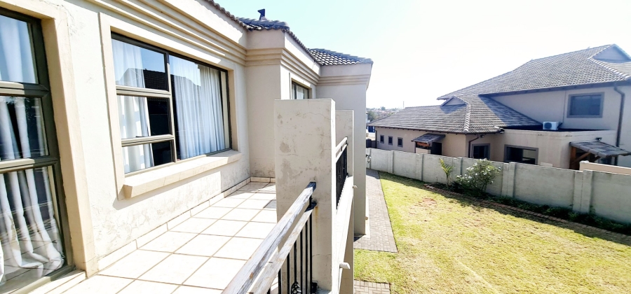 To Let 5 Bedroom Property for Rent in Stone Ridge Gauteng