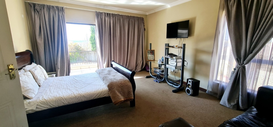 To Let 5 Bedroom Property for Rent in Stone Ridge Gauteng